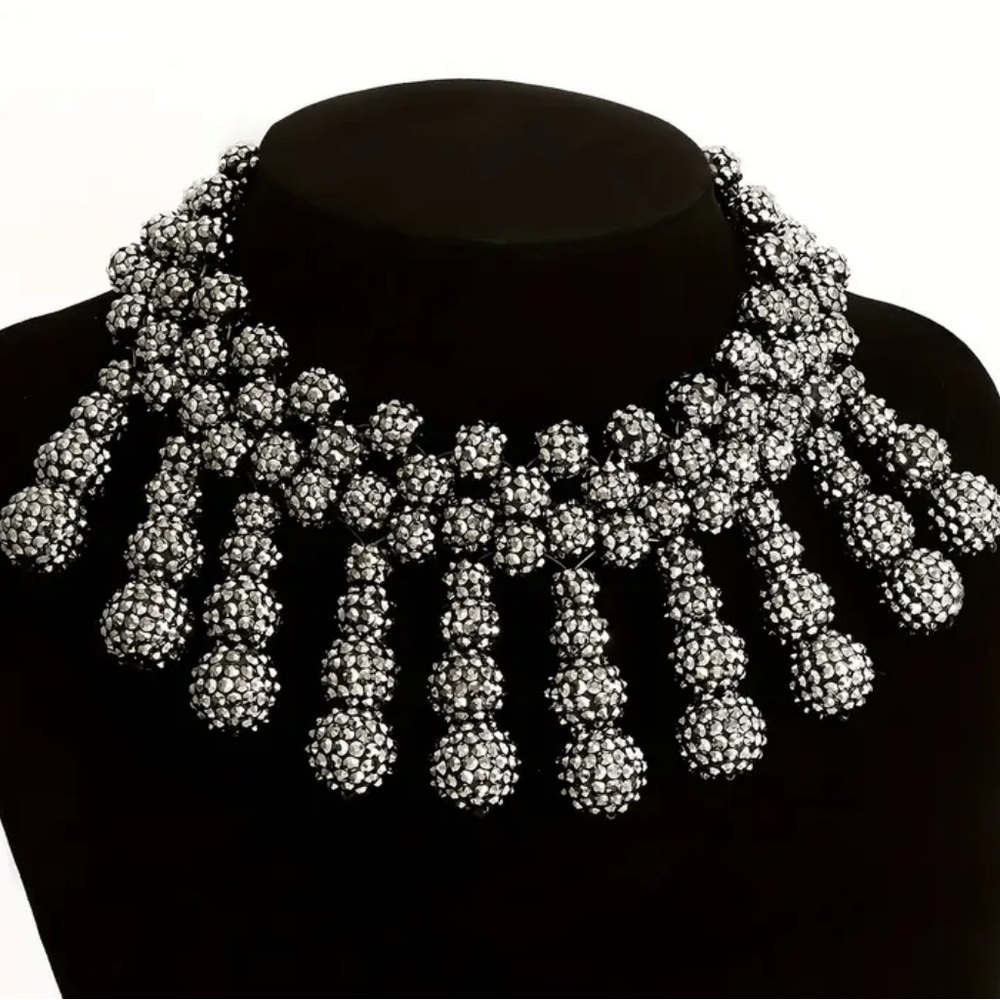 Elegant Silver Beaded Necklace